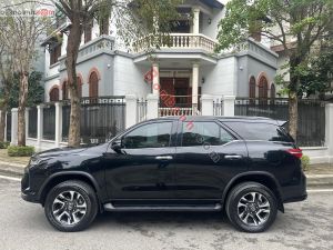Xe Toyota Fortuner 2.8V 4x4 AT Legender 2021