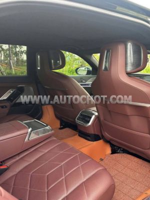 Xe BMW 7 Series 735i M Sport 2023