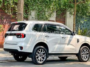 Xe Ford Everest Titanium Plus 2.0L 4x4 AT 2022