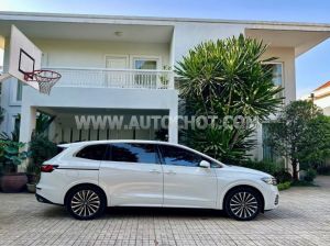Xe Volkswagen Viloran Luxury 2024
