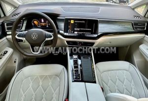 Xe Volkswagen Viloran Luxury 2024
