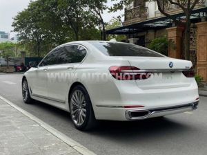 Xe BMW 7 Series 730Li 2016