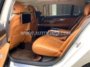 Xe BMW 7 Series 730Li 2016