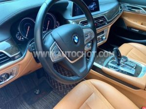 Xe BMW 7 Series 730Li 2016
