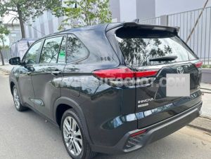 Xe Toyota Innova Cross HEV 2.0 CVT 2024