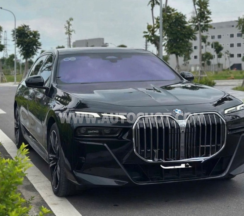 BMW 7 Series 735i M Sport 2023