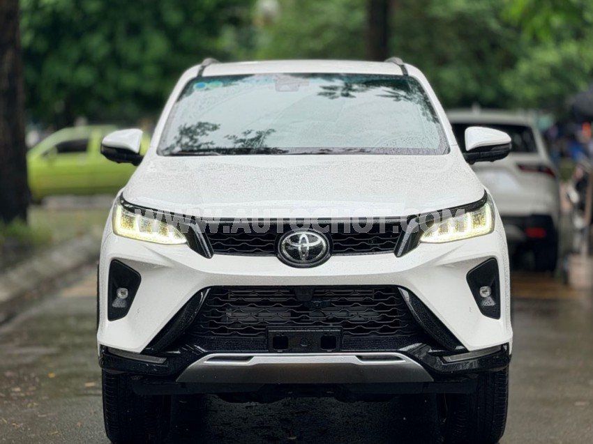 Toyota Fortuner 2.8V 4x4 AT Legender 2021
