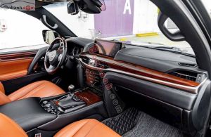 Xe Lexus LX 570 Super Sport 2021