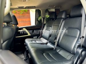 Xe Toyota Land Cruiser 4.6 V8 2019
