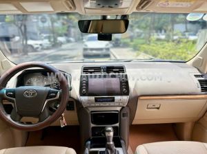 Xe Toyota Prado VX 2.7L 2021