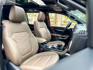 Xe Ford Everest Titanium Plus 2.0L 4x4 AT 2023