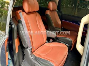 Xe Kia Carnival Signature 2.2D 2022