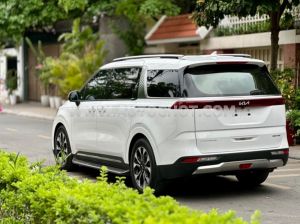 Xe Kia Carnival Signature 2.2D 2022