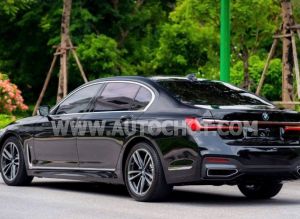Xe BMW 7 Series 730Li M Sport 2020