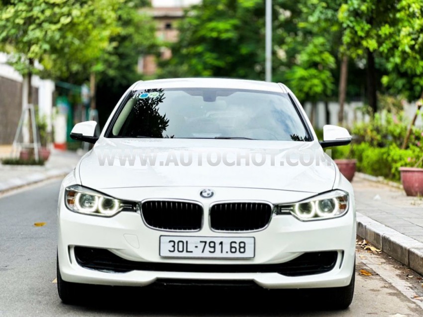 BMW 3 Series 328i 2012