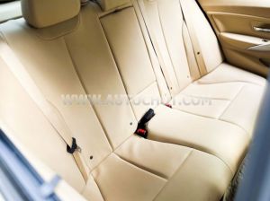 Xe BMW 3 Series 328i 2012