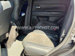 Xe Mitsubishi Outlander 2.0 CVT 2022