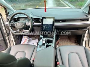 Xe Hyundai Custin Cao Cấp 2.0T 2024