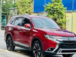 Xe Mitsubishi Outlander 2.0 CVT Premium 2020