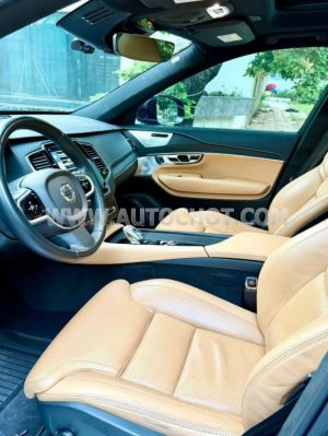 Xe Volvo XC90 Recharge T8 AWD 2021