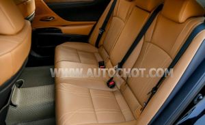 Xe Lexus ES 250 2022