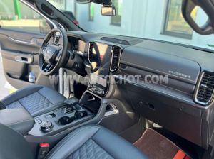 Xe Ford Everest Platinum 2.0L 4x4 AT 2025