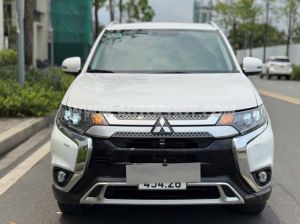 Xe Mitsubishi Outlander Premium 2.0 CVT 2021