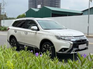 Xe Mitsubishi Outlander Premium 2.0 CVT 2021