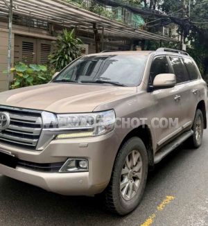 Xe Toyota Land Cruiser VX 4.6 V8 2017