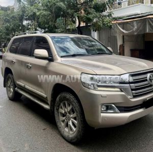 Xe Toyota Land Cruiser VX 4.6 V8 2017