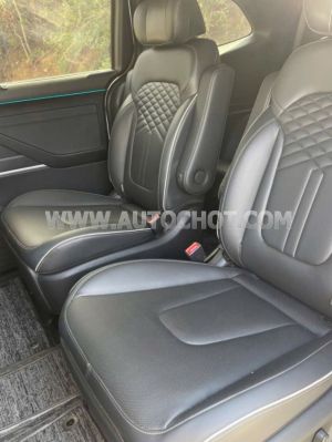 Xe Hyundai Custin Đặc Biệt 1.5T 2023