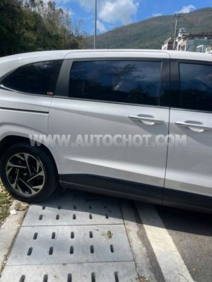 Xe Hyundai Custin Đặc Biệt 1.5T 2023