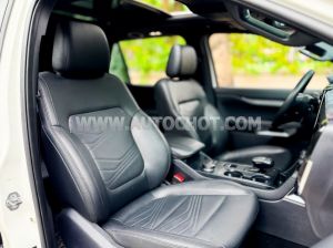 Xe Ford Everest Titanium Plus 2.0L 4x4 AT 2024