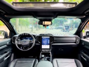 Xe Ford Everest Titanium Plus 2.0L 4x4 AT 2024