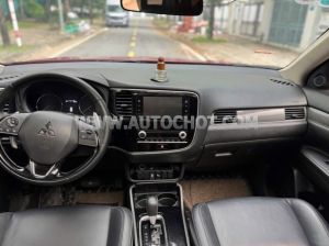 Xe Mitsubishi Outlander Premium 2.0 CVT 2021