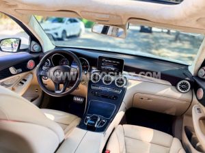 Xe Mercedes Benz GLC 300 4Matic 2017