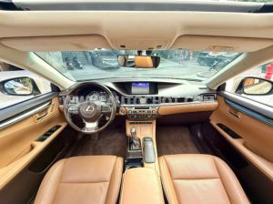 Xe Lexus ES 250 2017