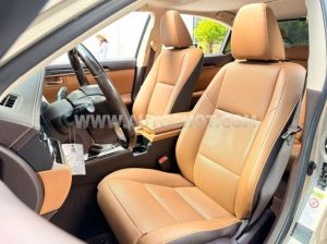 Xe Lexus ES 250 2017