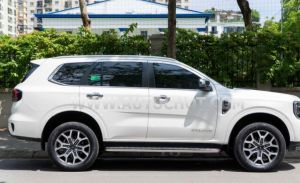 Xe Ford Everest Titanium 2.0L 4x2 AT 2024