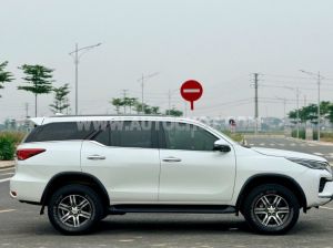 Xe Toyota Fortuner 2.4G 4x2 AT 2021