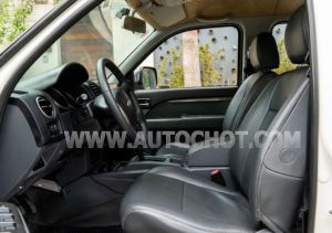 Xe Ford Everest 2.5L 4x2 AT 2014