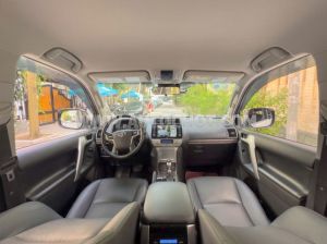 Xe Toyota Prado VX 2.7L 2021