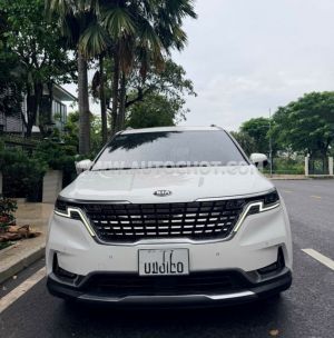 Xe Kia Carnival Signature 2.2D 2021