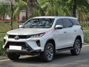 Xe Toyota Fortuner Legender 2.4L 4x2 AT 2022