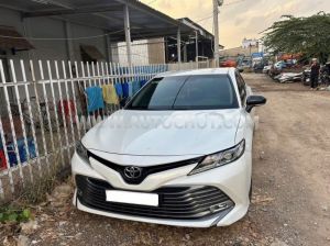 Xe Toyota Camry 2.0G 2020