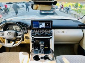 Xe Toyota Land Cruiser 3.5 V6 2023
