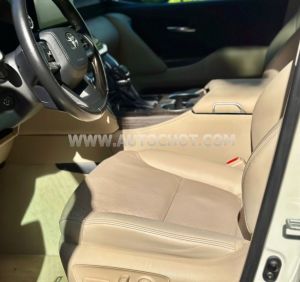 Xe Toyota Land Cruiser 3.5 V6 2023