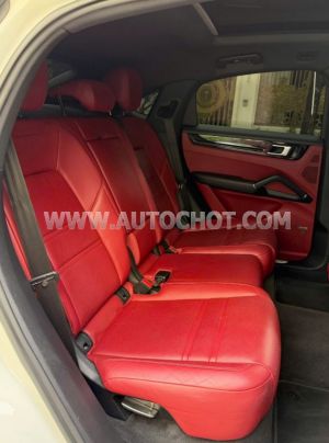 Xe Porsche Cayenne Coupe 2020