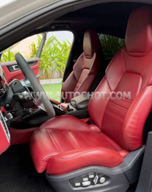 Xe Porsche Cayenne Coupe 2020