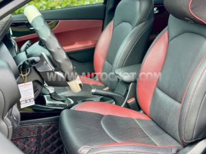 Xe Kia K3 Premium 2.0 AT 2022